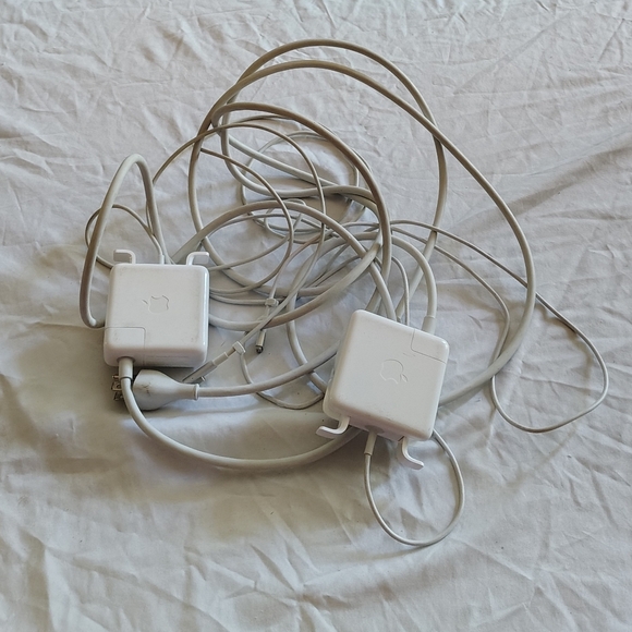 Apple White Charging Adapter Duo - Picture 1 of 1